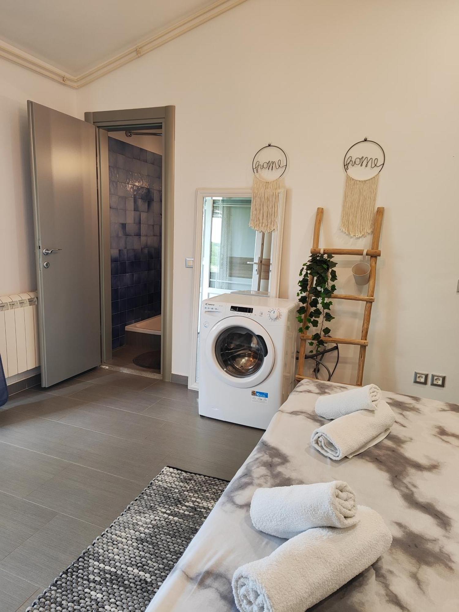 Flora Appartement *