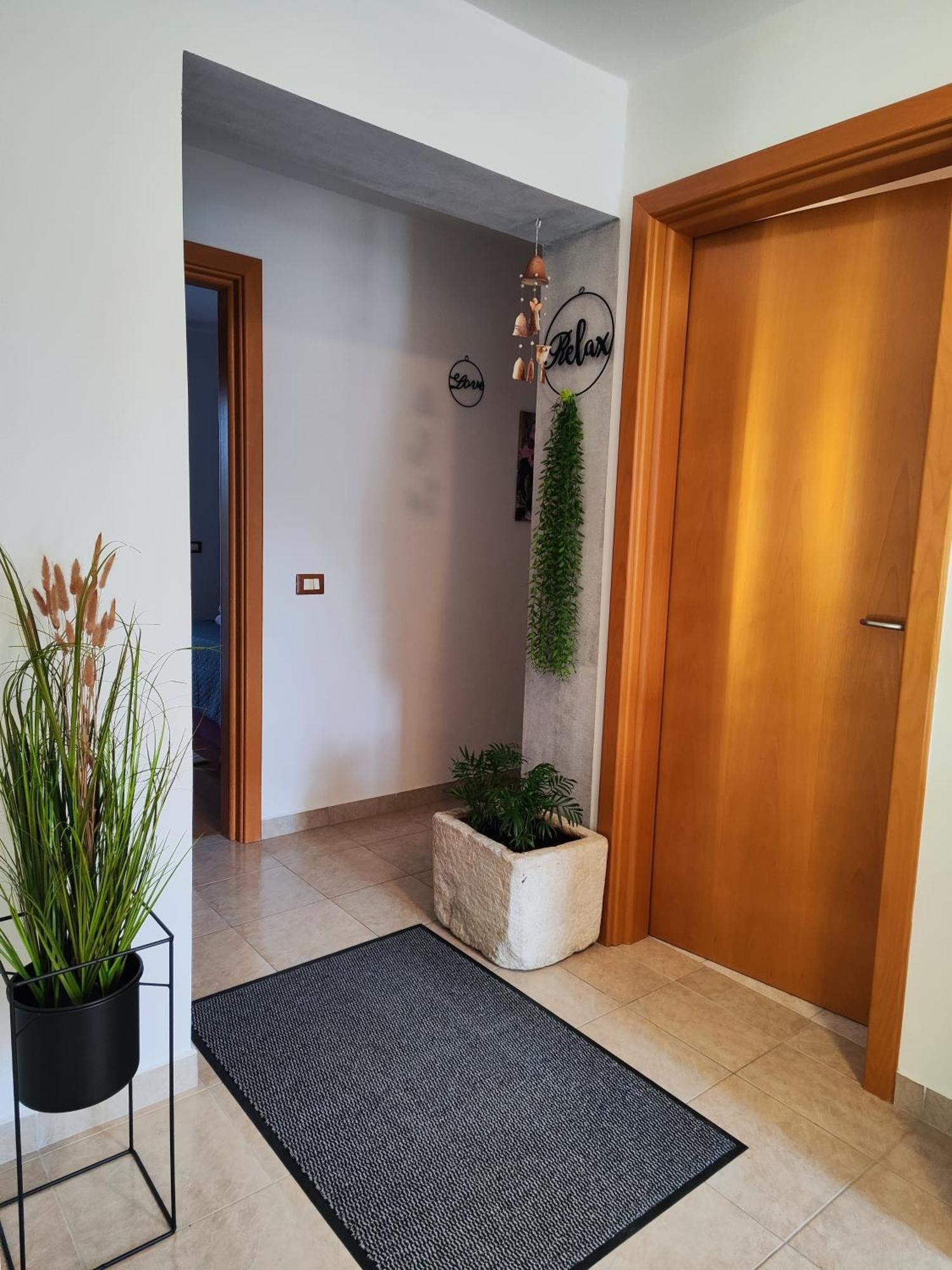 Flora Apartman *