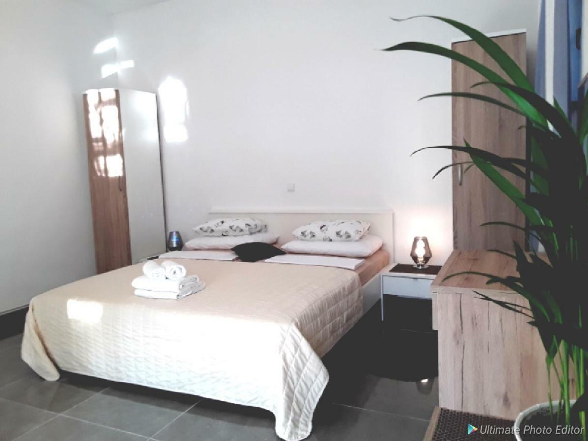 Flora Apartman Medulin
